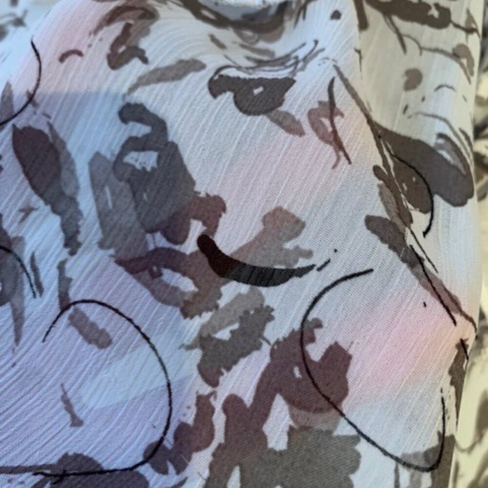 Sheer Ruffles blouse - Picture 8 of 8